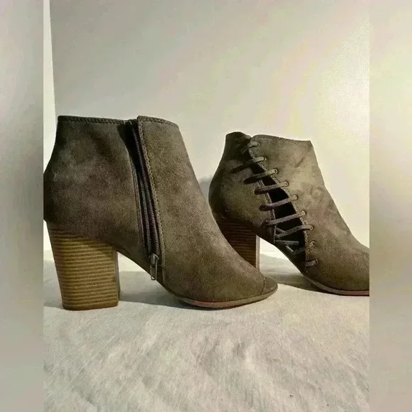 Suede Booties with Lace-up Design - Picture 2 of 9